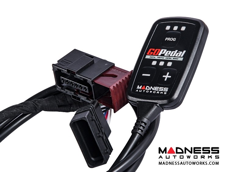 Dodge Challenger Throttle Controller MADNESS GOPedal Bluetooth